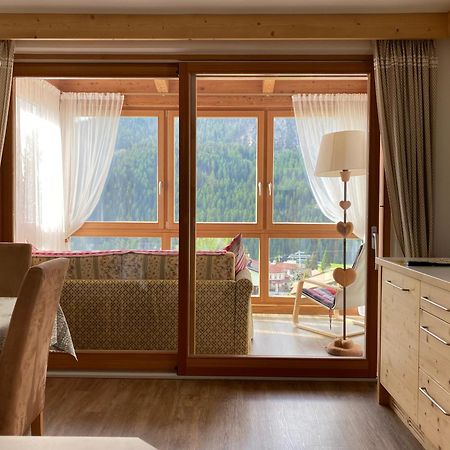 Apartments Chalet Ciufdlton Colfosco Eksteriør bilde