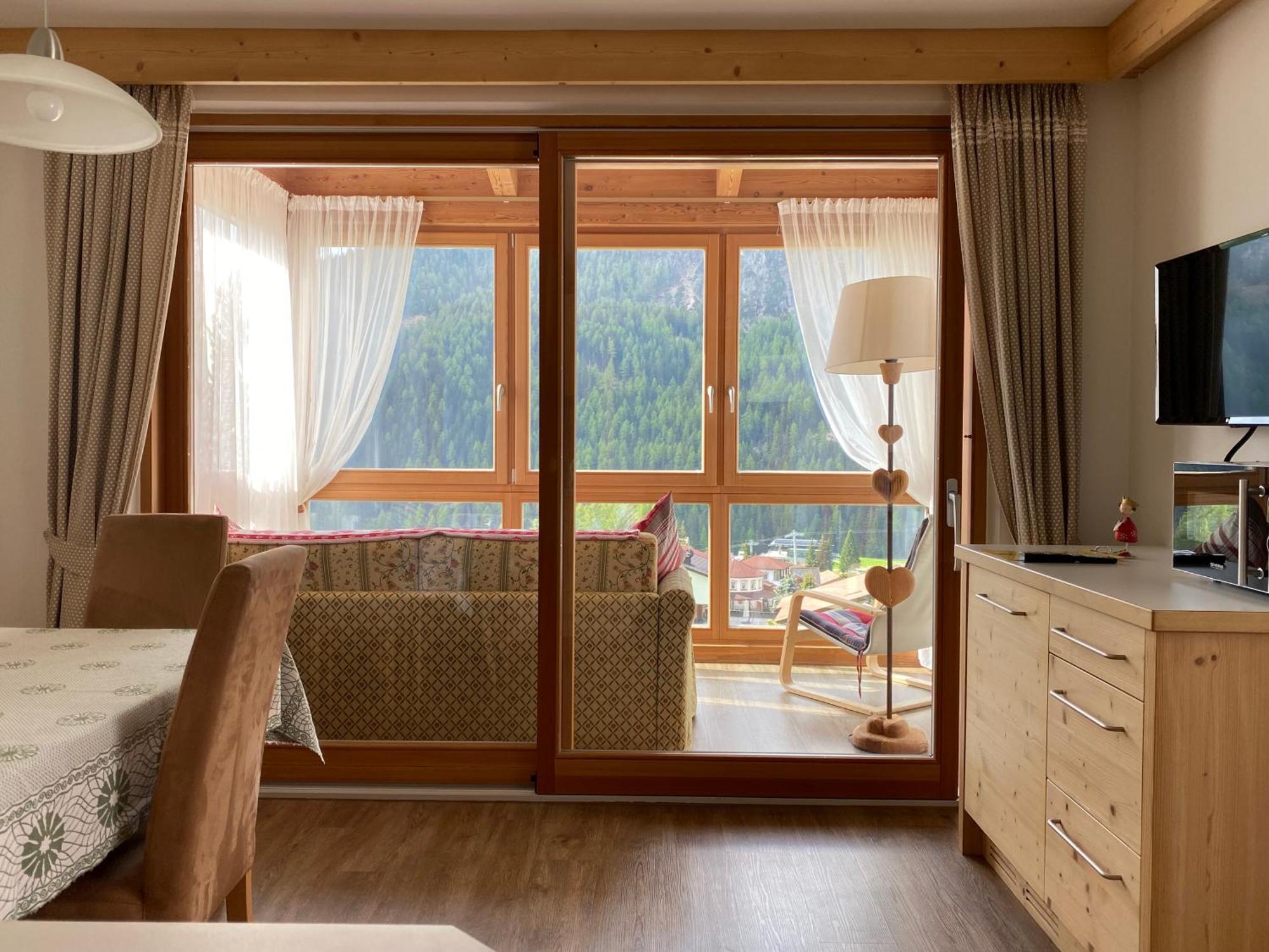 Apartments Chalet Ciufdlton Colfosco Eksteriør bilde